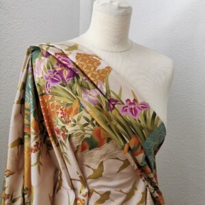 Kimono marfil y dorado con iris