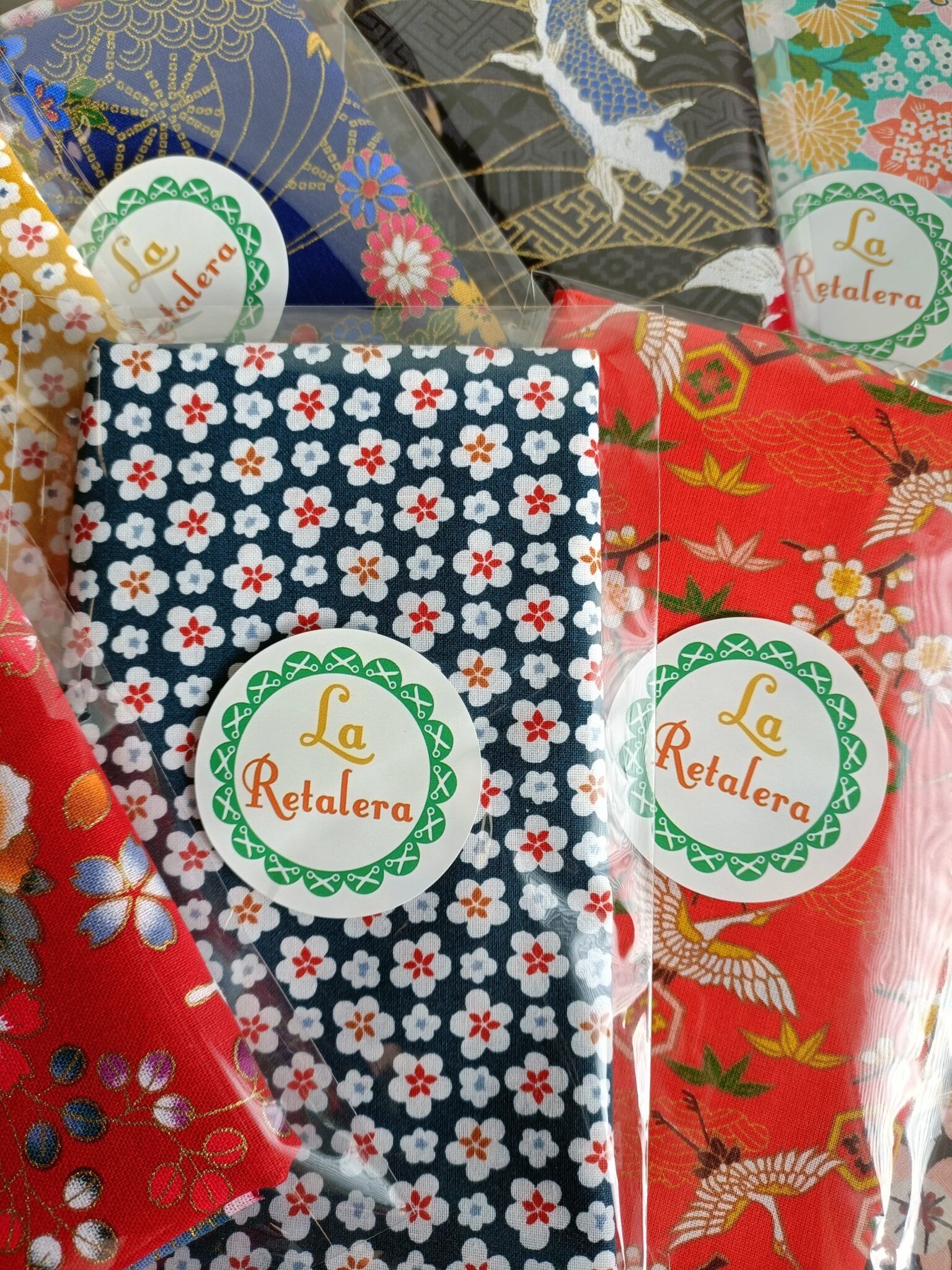 Yeaqee Paquete De 4 Cajas De Regalo Redondas Para El Día De San Valentin Con Tapas Caja De Flores Redondas Cajas De Regalo Anidadas Caja Negra