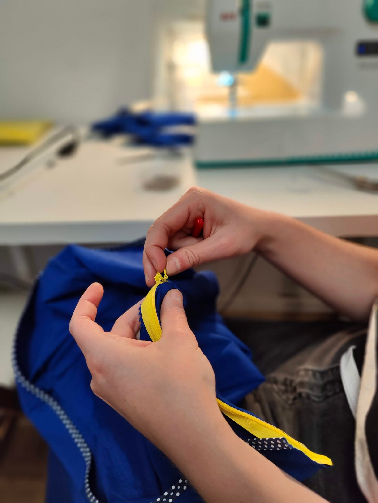 clases de costura para mujeres ocupadas en Madrid