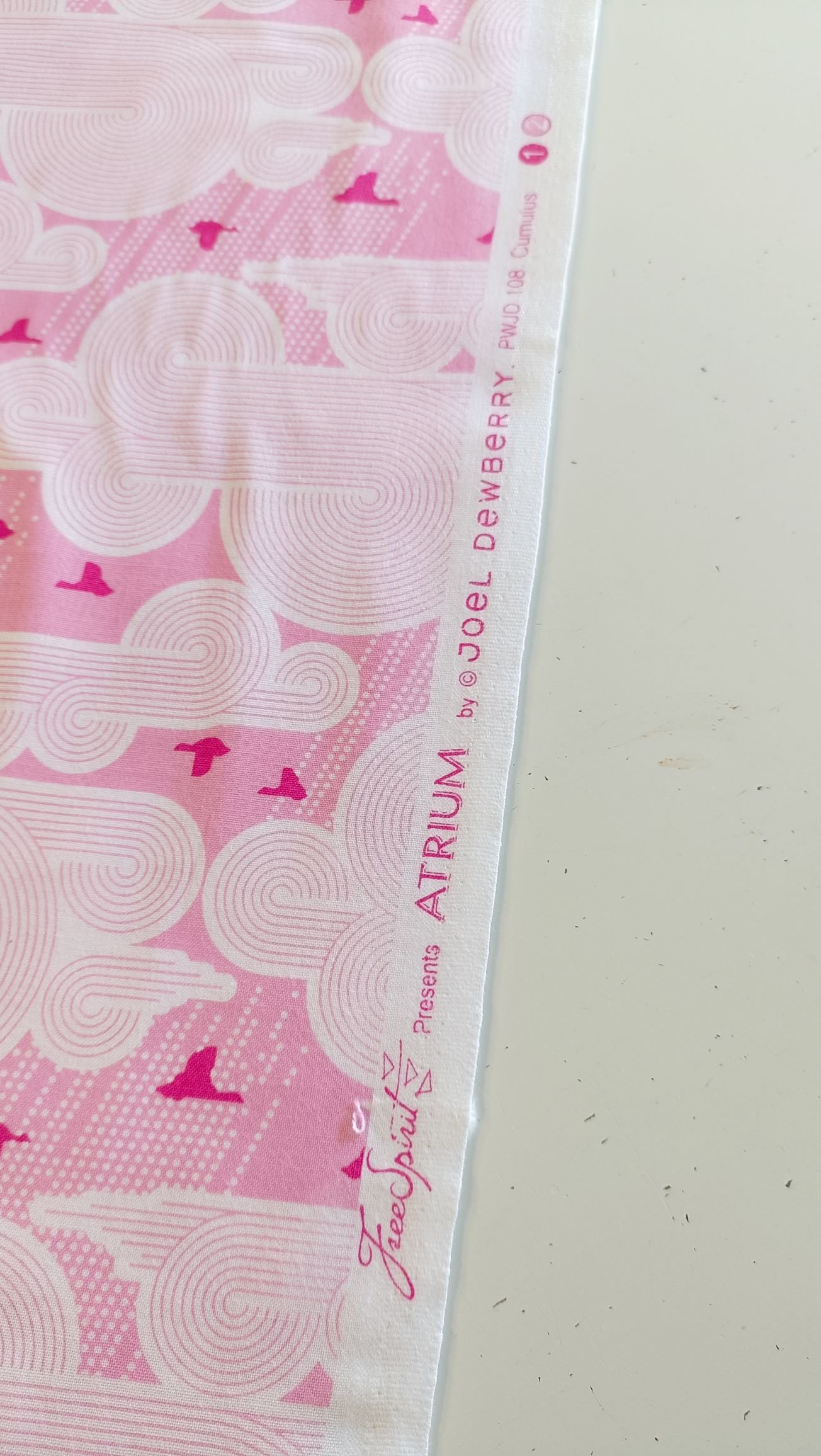 algodón rosa con nubes japonesas