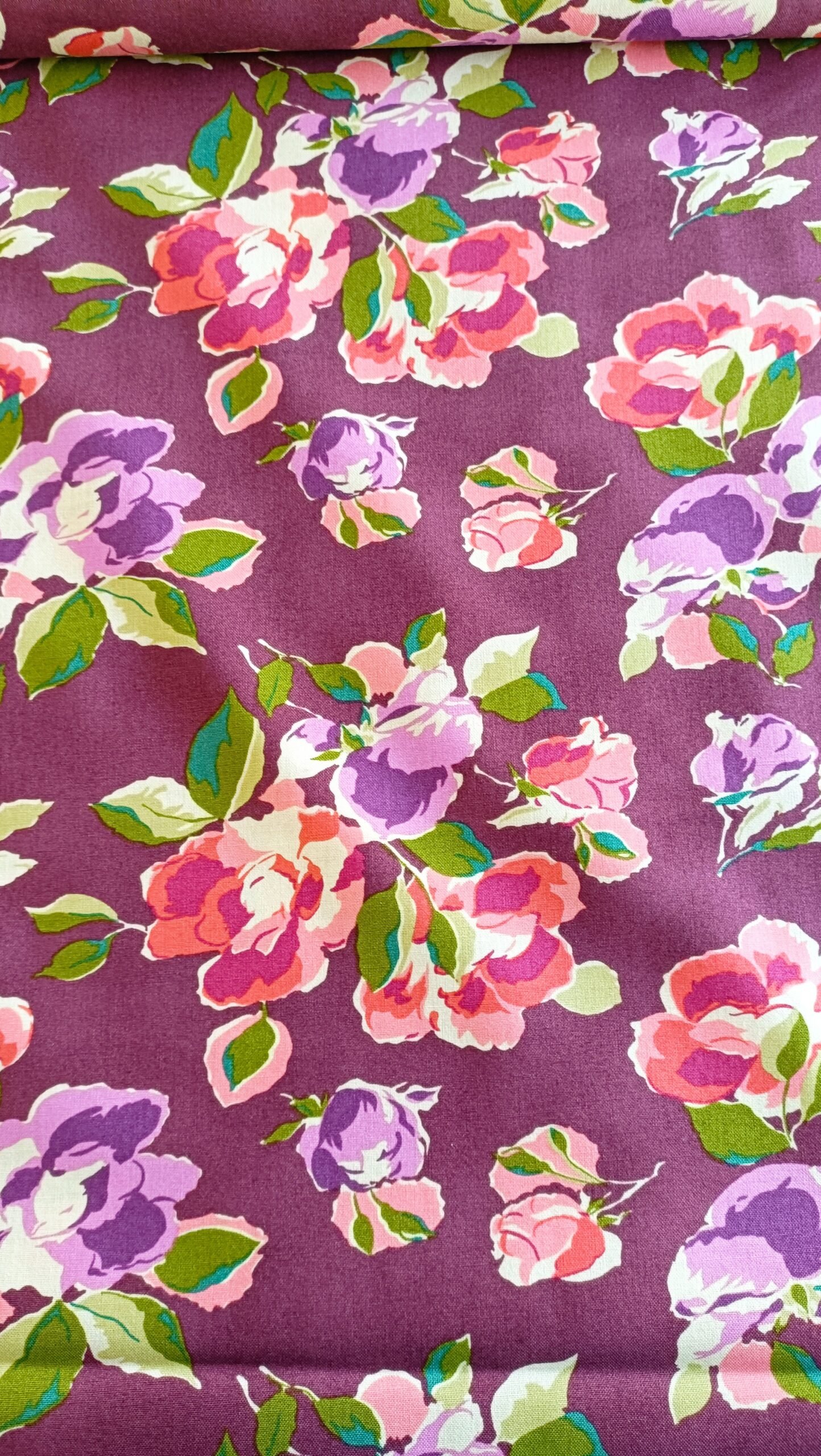 Algodón americano burdeos con flores - Imagen 2