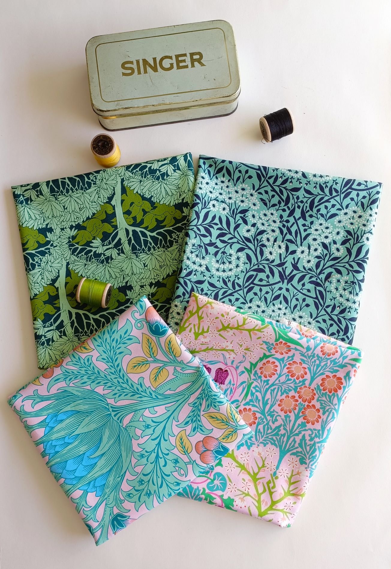 pack 4 fat quarter William Morris