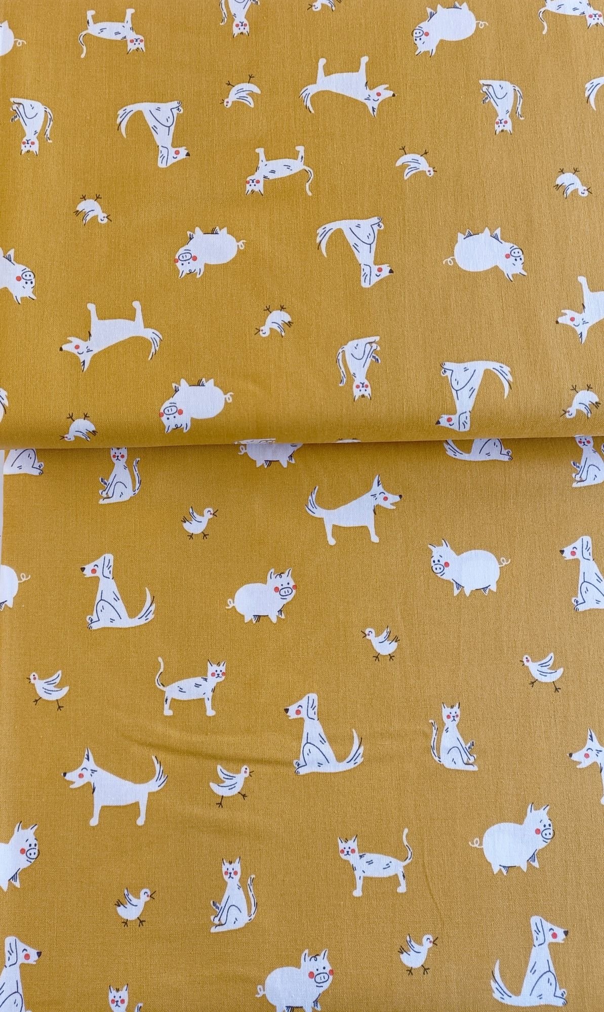 tela de perros y gatos