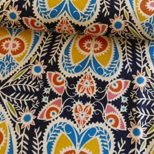 Algodón americano negro con mariposas y corazones