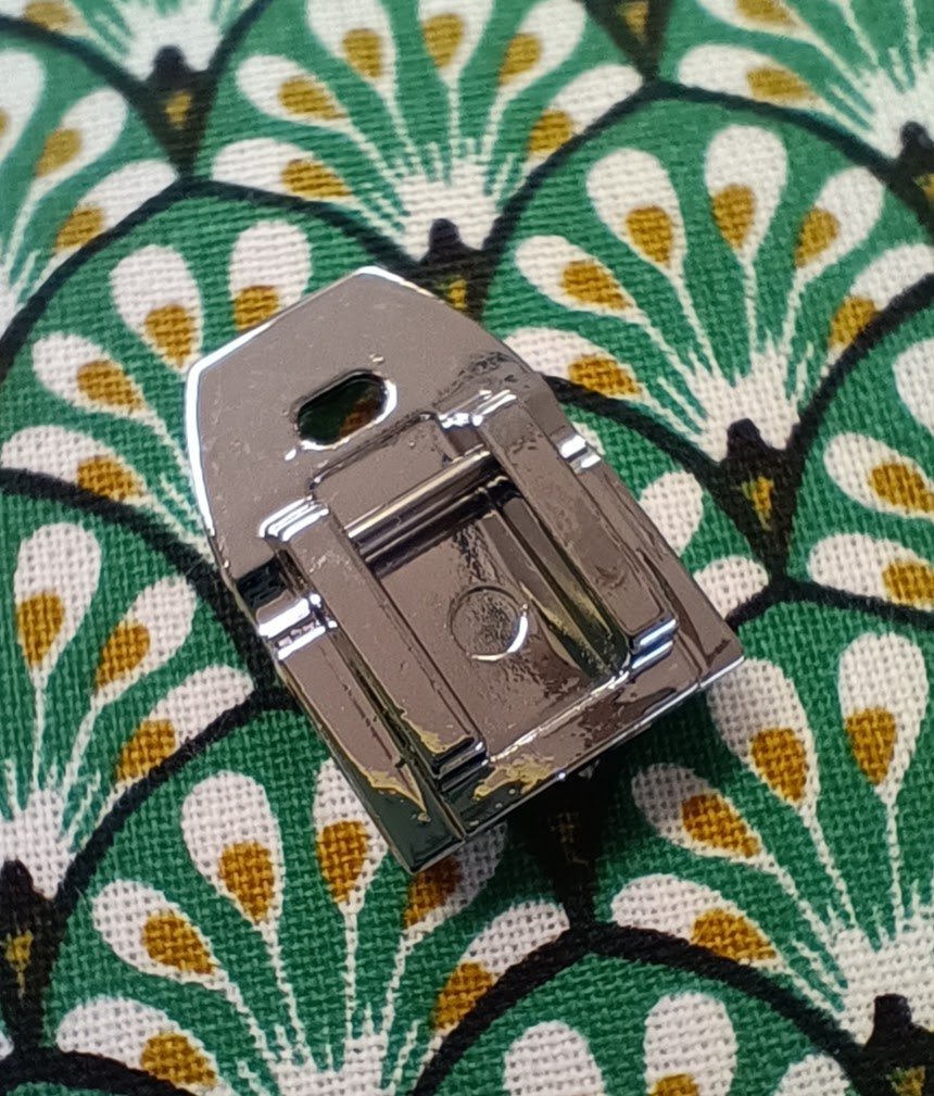 pie de máquina para ccremallera invisible