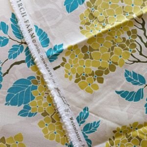 Satén de algodón marfil con hortensias